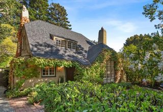 215 Warren Road, San Mateo, CA 94402