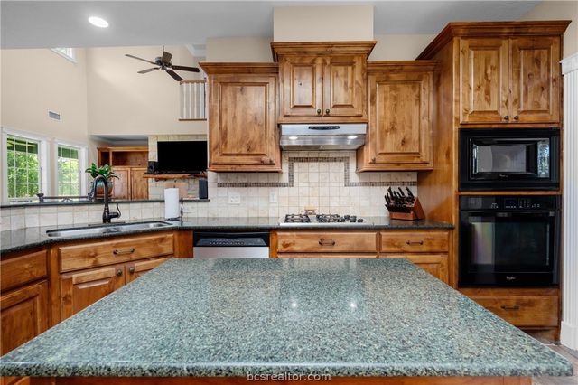 6400 Koppe Bridge Road, College Station, TX 77845