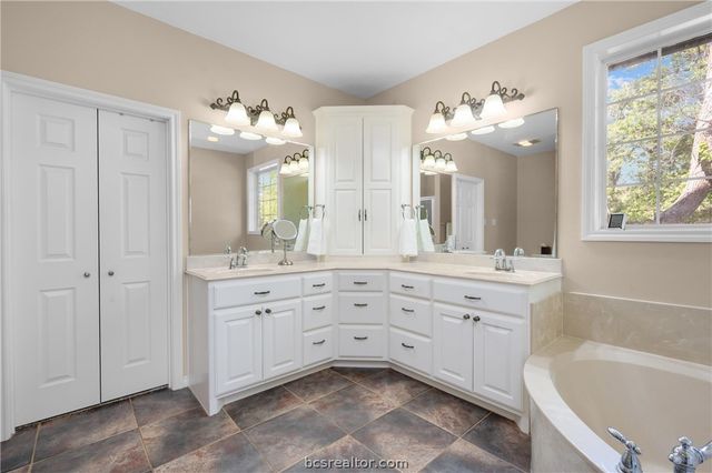 6400 Koppe Bridge Road, College Station, TX 77845