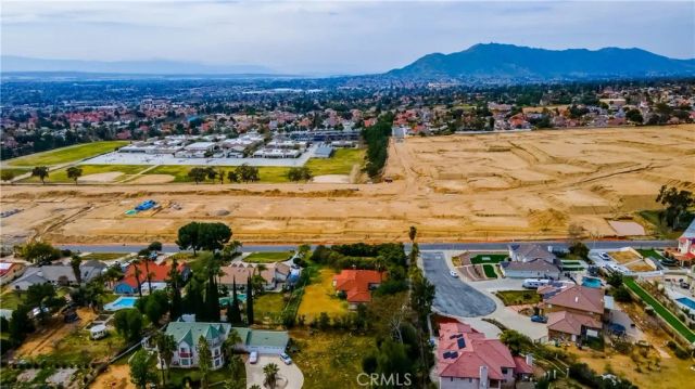 11760 Lasselle Street, Moreno Valley, CA 92557