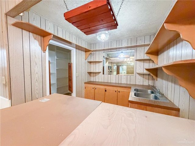 713 Virginia Avenue, La Feria, TX 78559