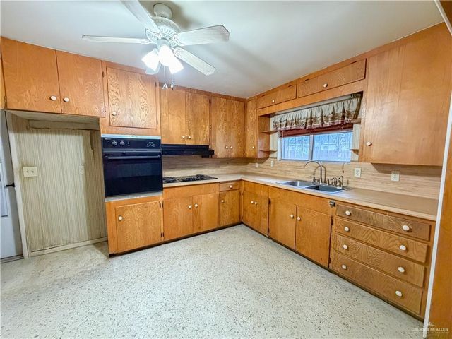 713 Virginia Avenue, La Feria, TX 78559