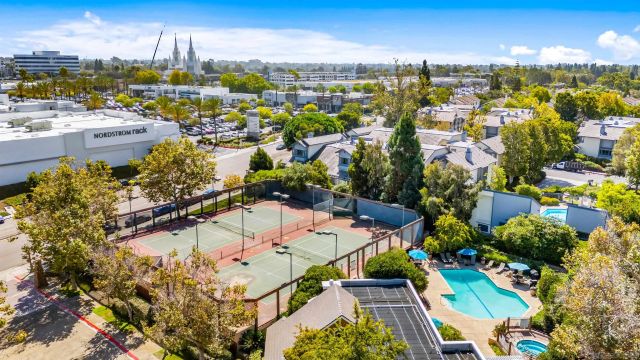 8870 Villa La Jolla Dr 210, La Jolla, CA 92037