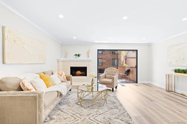 8870 Villa La Jolla Dr 210, La Jolla, CA 92037