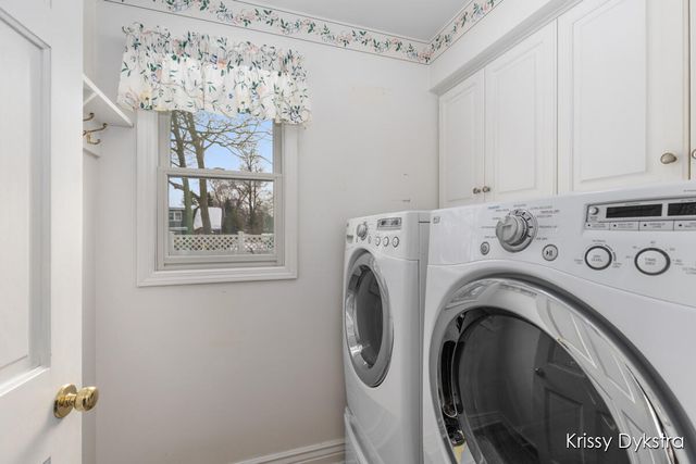 699 Brookfield Drive, Holland, MI 49423