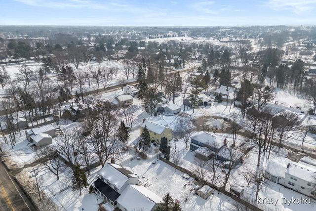 699 Brookfield Drive, Holland, MI 49423