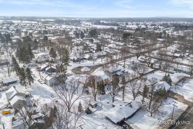 699 Brookfield Drive, Holland, MI 49423