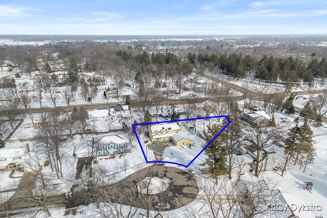 699 Brookfield Drive, Holland, MI 49423