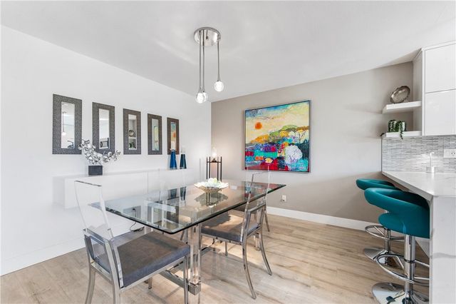 42304 Sand Dune Dr, Palm Desert, CA 92211