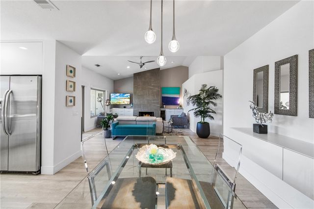 42304 Sand Dune Dr, Palm Desert, CA 92211