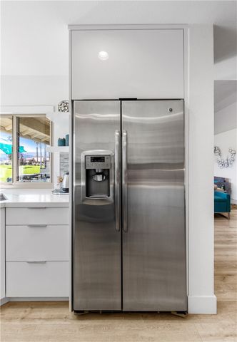 42304 Sand Dune Dr, Palm Desert, CA 92211