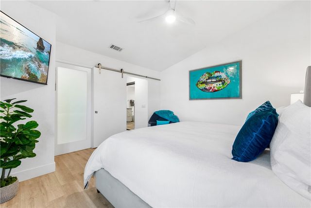 42304 Sand Dune Dr, Palm Desert, CA 92211