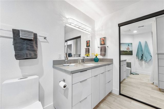 42304 Sand Dune Dr, Palm Desert, CA 92211