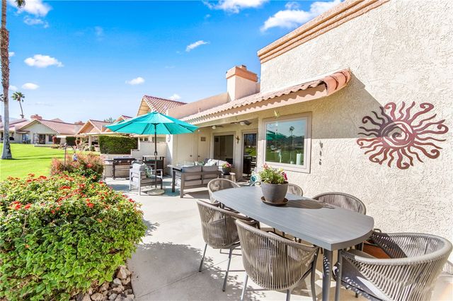 42304 Sand Dune Dr, Palm Desert, CA 92211