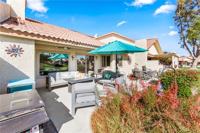42304 Sand Dune Dr, Palm Desert, CA 92211