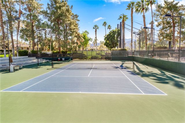 42304 Sand Dune Dr, Palm Desert, CA 92211