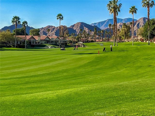 42304 Sand Dune Dr, Palm Desert, CA 92211