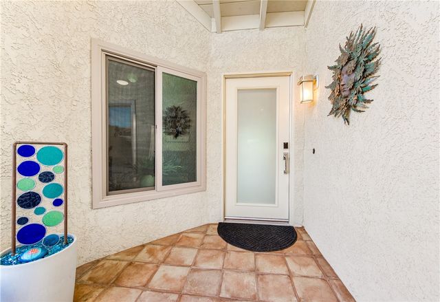 42304 Sand Dune Dr, Palm Desert, CA 92211