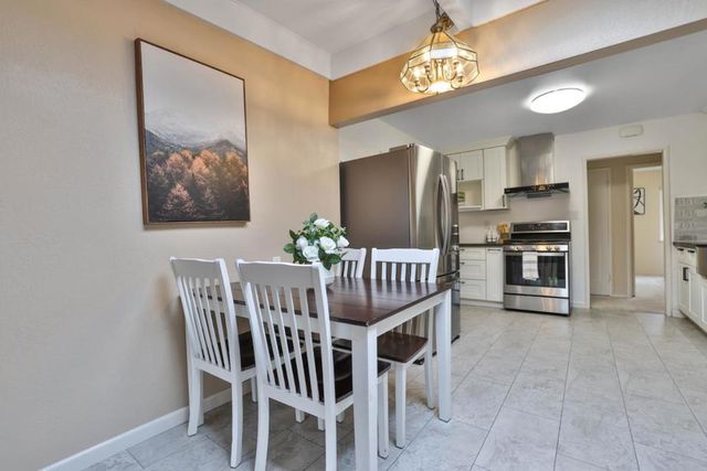 486 Peralta Avenue, Sunnyvale, CA 94086