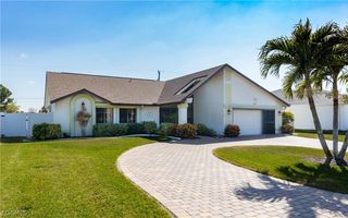 3337 SE 10th PL, Cape Coral, FL 33904