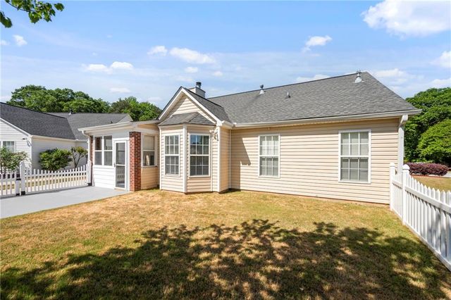 740 Jacoby Drive, Loganville, GA 30052