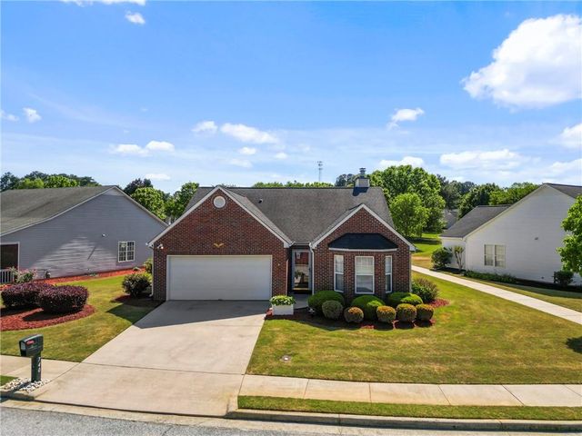 740 Jacoby Drive, Loganville, GA 30052