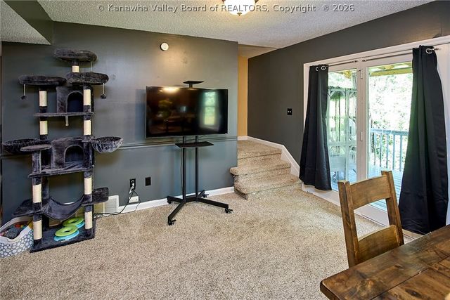 5217 Dellway Drive, Cross Lanes, WV 25313