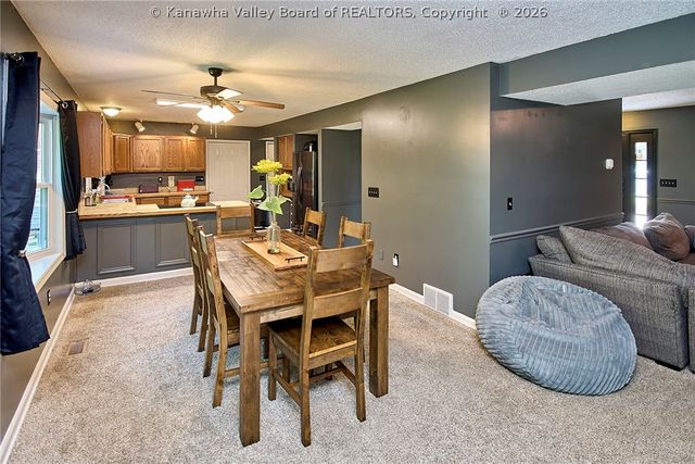 5217 Dellway Drive, Cross Lanes, WV 25313