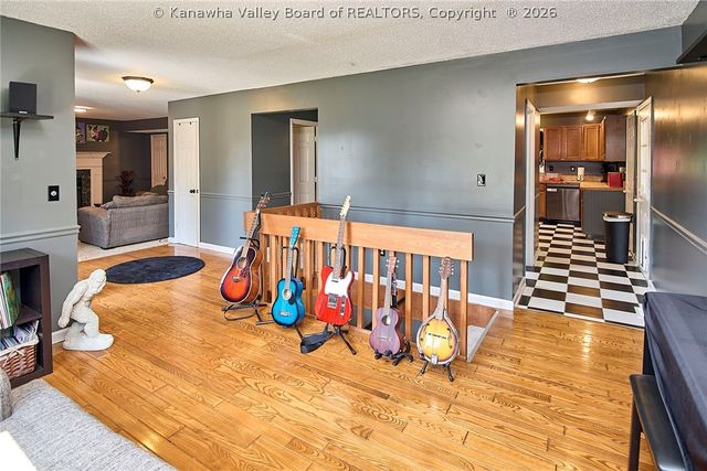 5217 Dellway Drive, Cross Lanes, WV 25313