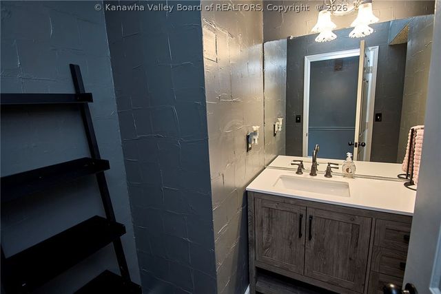 5217 Dellway Drive, Cross Lanes, WV 25313