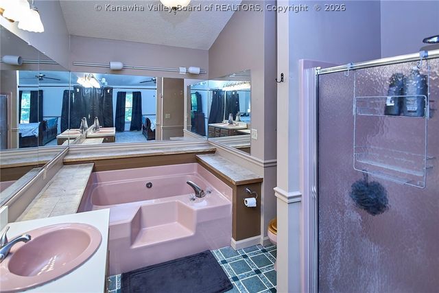 5217 Dellway Drive, Cross Lanes, WV 25313