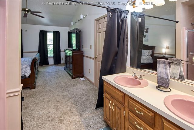 5217 Dellway Drive, Cross Lanes, WV 25313