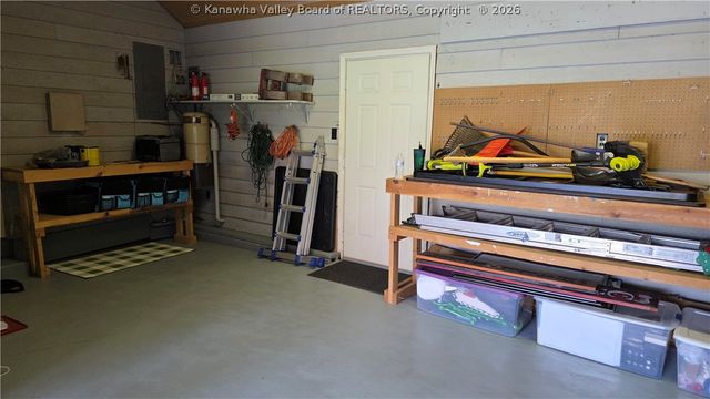 5217 Dellway Drive, Cross Lanes, WV 25313