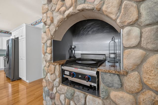 138 Samuel Hale Drive, Hales Location, NH 03860