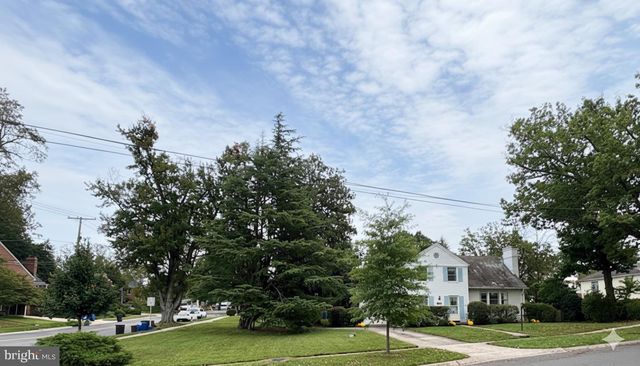 5815 CROMWELL DR, Bethesda, MD 20816