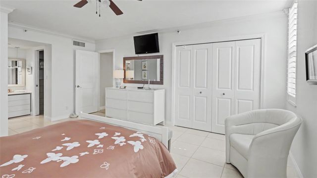 625 Oaks Drive 808, Pompano Beach, FL 33069