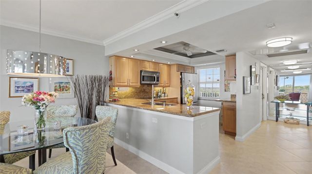 625 Oaks Drive 808, Pompano Beach, FL 33069