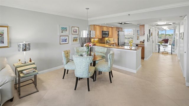 625 Oaks Drive 808, Pompano Beach, FL 33069