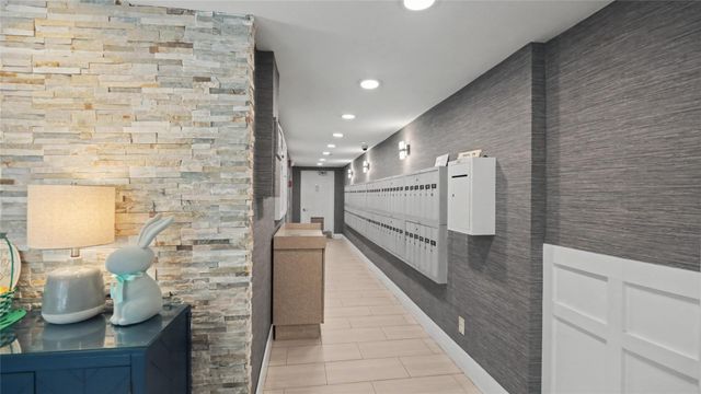 625 Oaks Drive 808, Pompano Beach, FL 33069