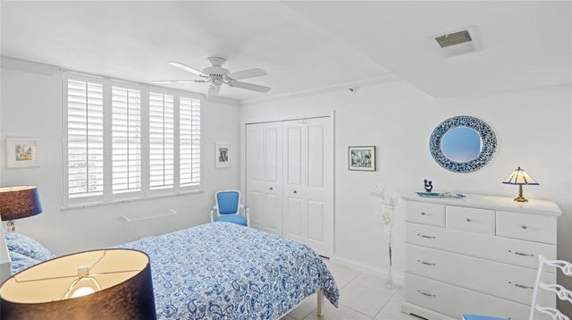 625 Oaks Drive 808, Pompano Beach, FL 33069