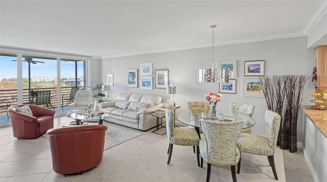 625 Oaks Drive 808, Pompano Beach, FL 33069