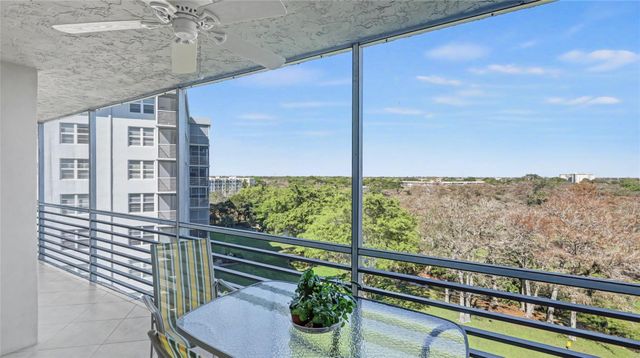 625 Oaks Drive 808, Pompano Beach, FL 33069