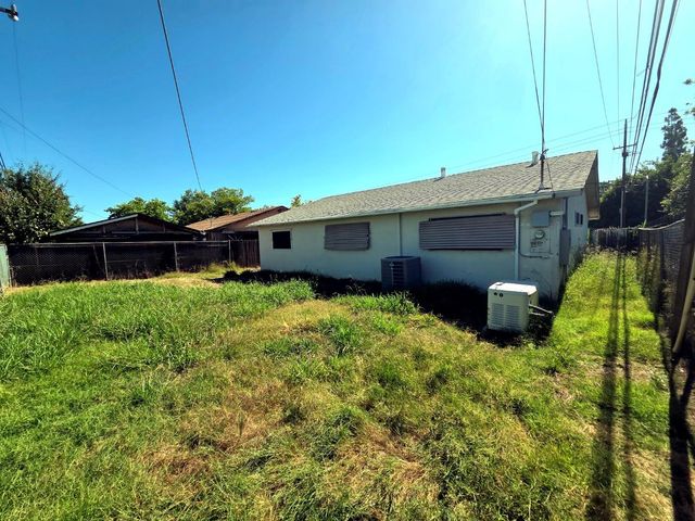 10229 S White Rock Rd, Rancho Cordova, CA 95670