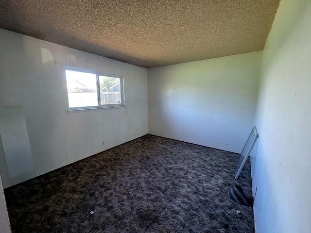 10229 S White Rock Rd, Rancho Cordova, CA 95670