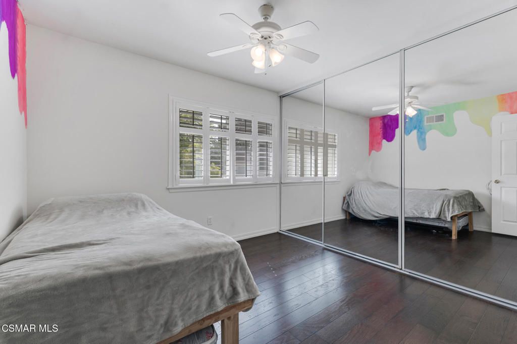 Image 14 of property listing at 22340 Germain Street 3, Chatsworth, CA 91311