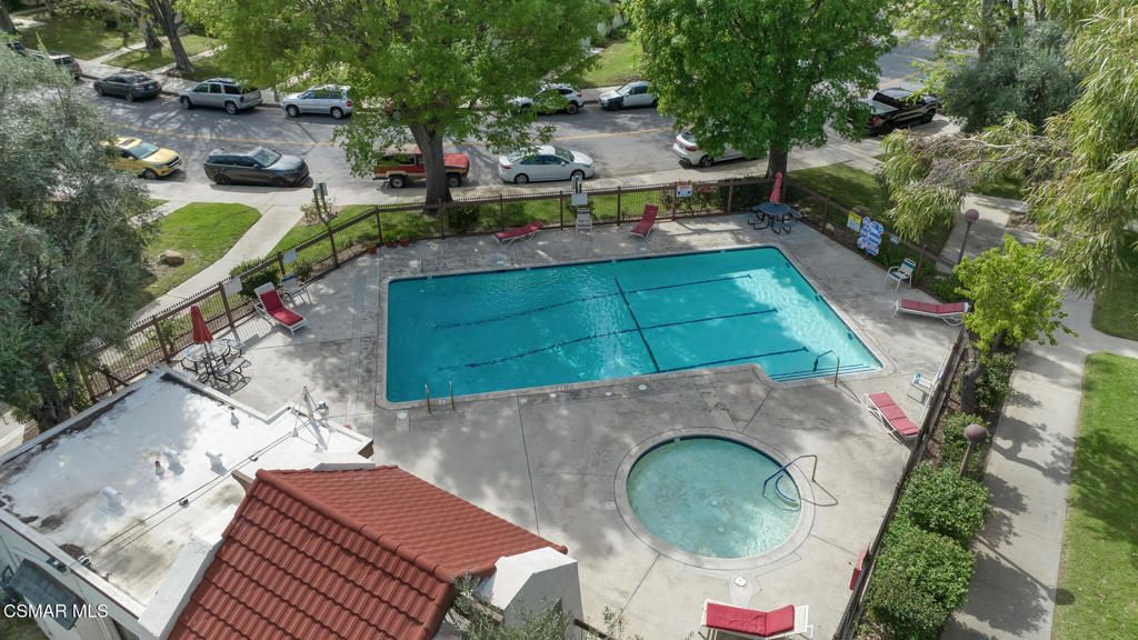 Image 22 of property listing at 22340 Germain Street 3, Chatsworth, CA 91311