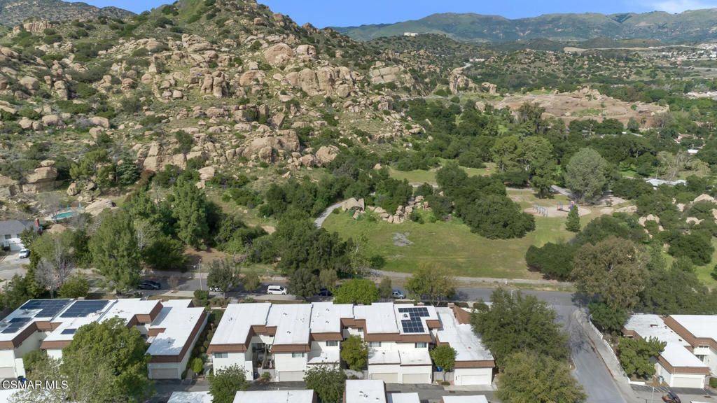 Image 27 of property listing at 22340 Germain Street 3, Chatsworth, CA 91311