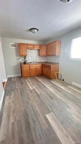 3437 Elmhurst Drive, Bel Ridge, MO 63121