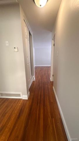 3437 Elmhurst Drive, Bel Ridge, MO 63121