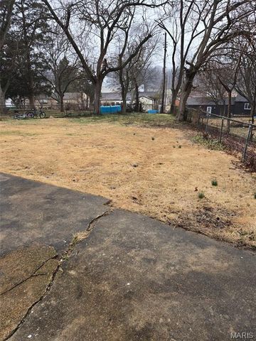 3437 Elmhurst Drive, Bel Ridge, MO 63121